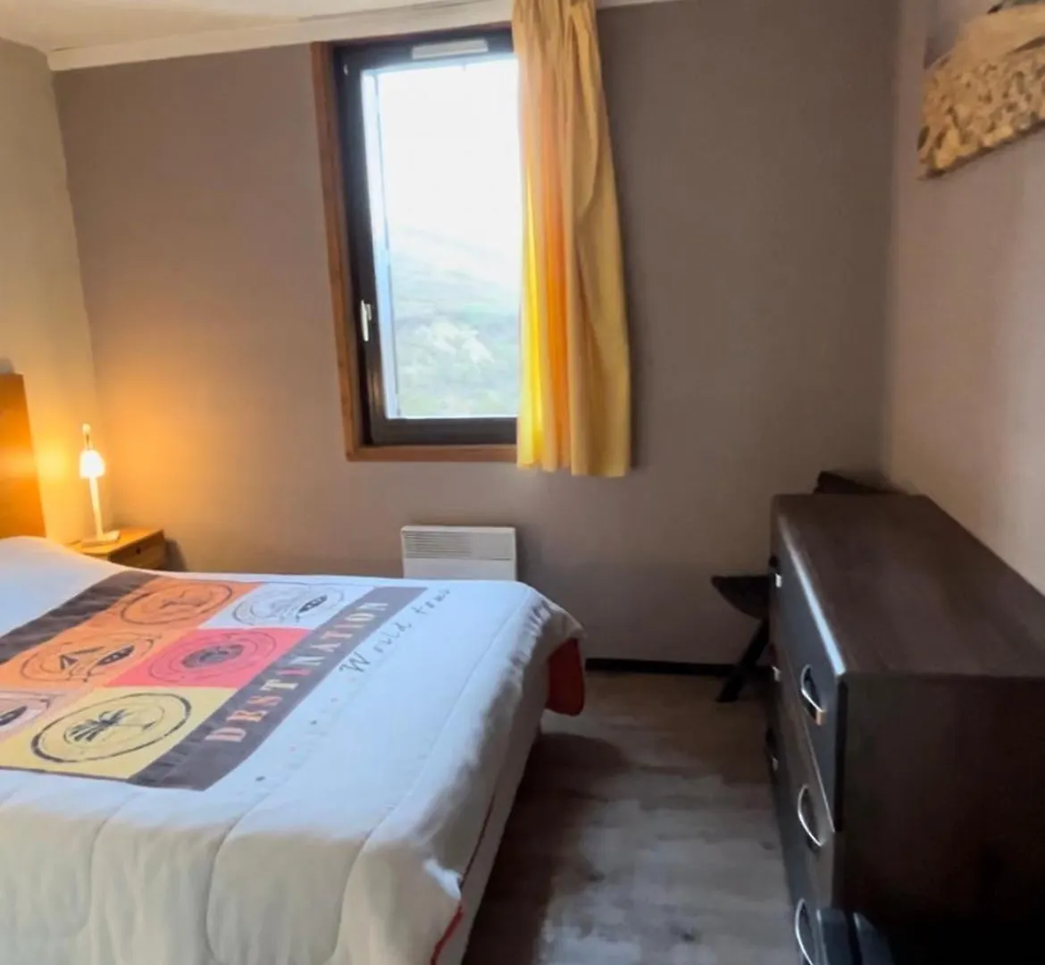 Apartment Appart Station De Ski Peyragudes Versant Les Agudes - 6 Pers Gouaux-de-Larboust